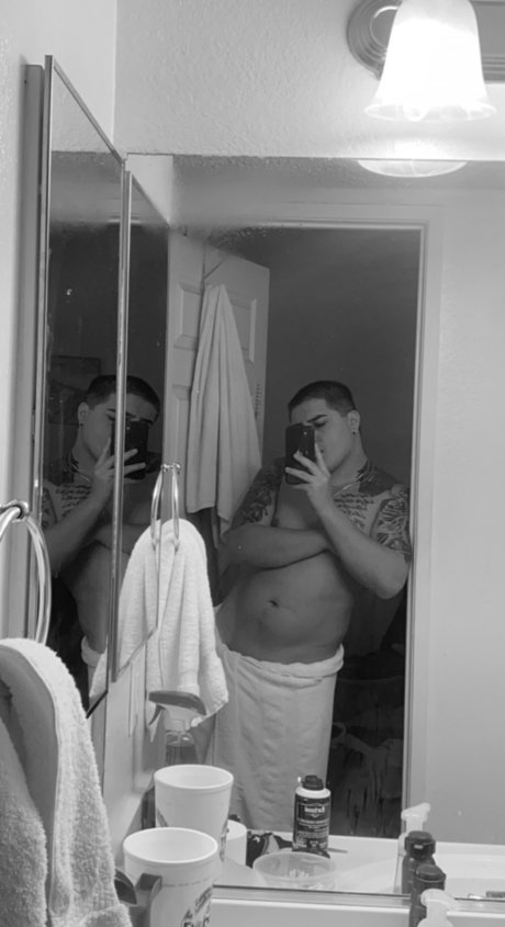 PAPAS hot model image