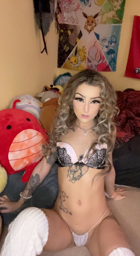 Persy Uchiha pornstar top pic