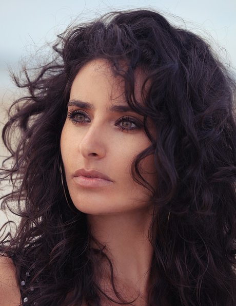 Perla Maarek porn actress gallery