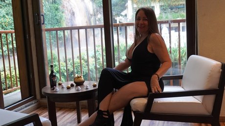 PenelopeFox art model img