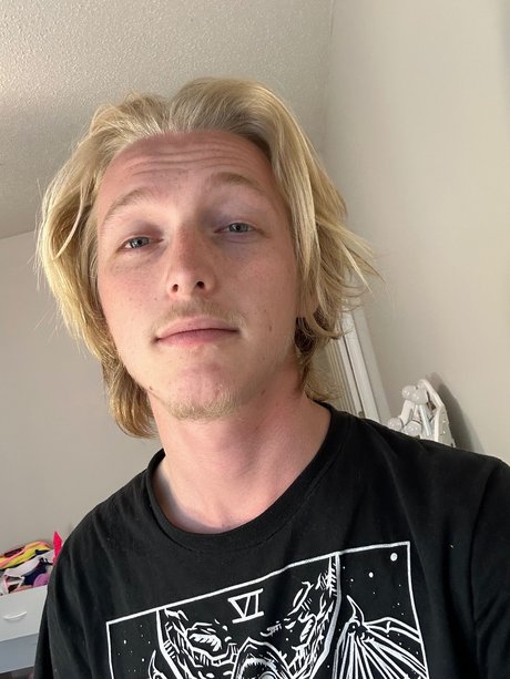 Peeter Poker star nice pictures