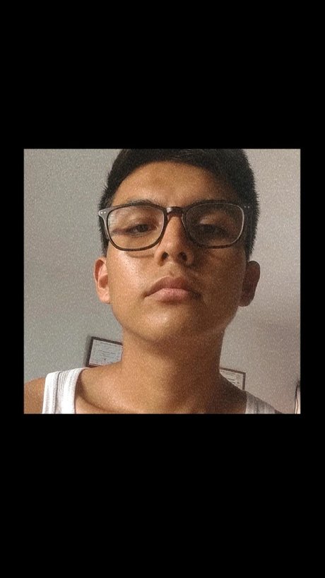 Paz J model pretty galleries