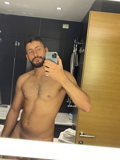 wide onlyfans hot sexy pictures