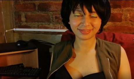 Paulinak m pornographic actress gallery