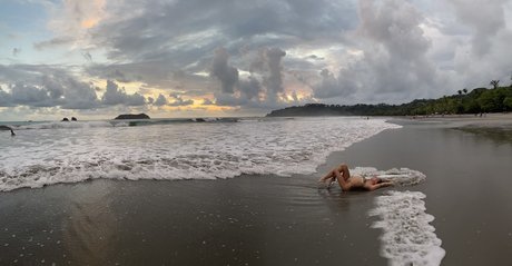 Clarity model art photo