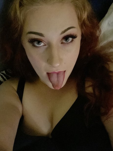 Bubblegum Pink model xxx galleries