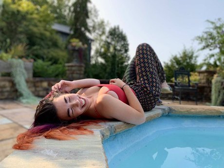 _ola_ star high quality photo