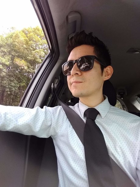 Alex Ayala hot star image