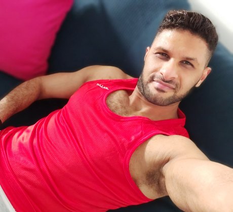 Pierre alexander model perfect img