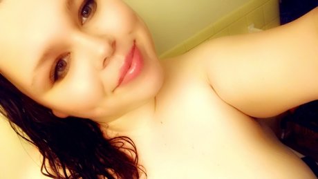 Kandyyy Love pornstar adult picture