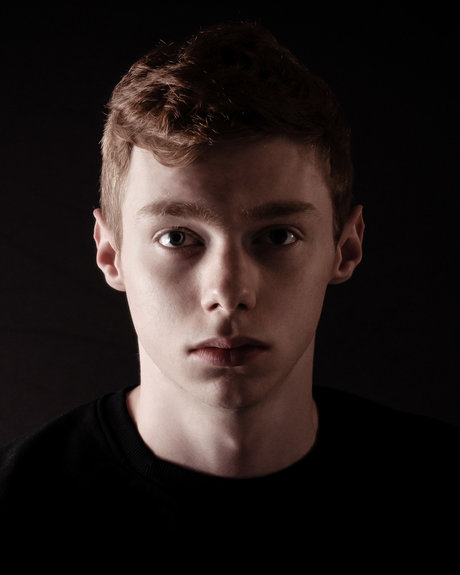 _Christian Bare erotic actress photo