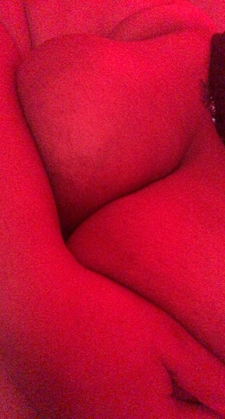 Platinum c00kie Phoenixxx naked pornstar image