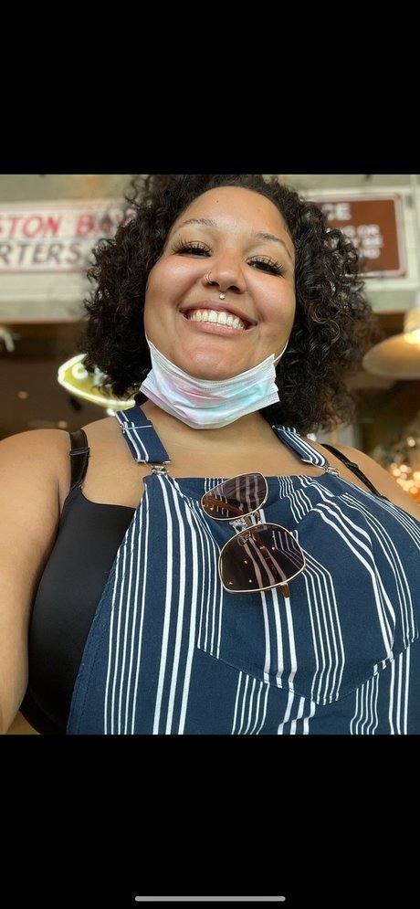 Alexus star beautiful image