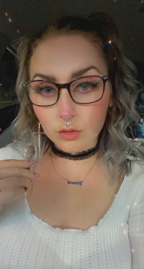 Daisy Vee model hd pictures