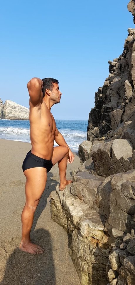 Fernando Esteban star naked image