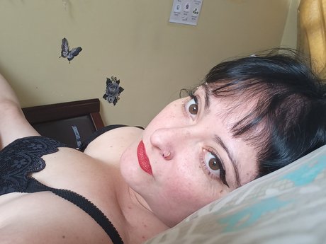 Porcelain doll xxx pornstar pic