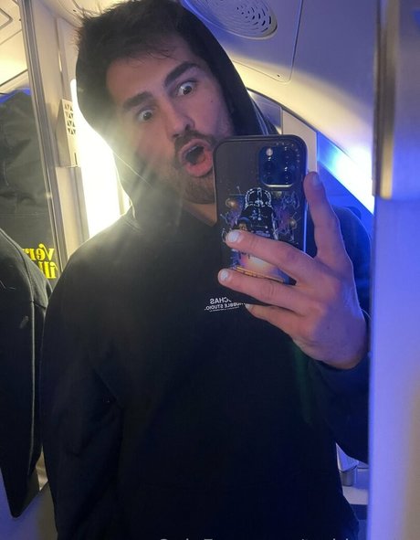 toddysmith model art galleries