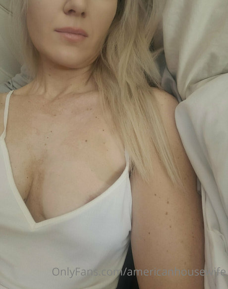 americanhousewife nudes actress image