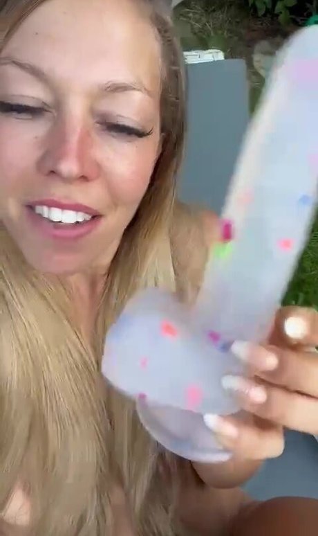 Linda Krieger Mock hd pornstar pics