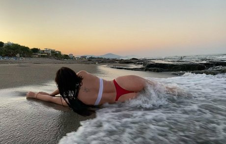 mia vixen hot model archive