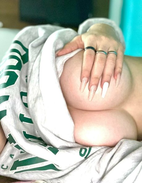 shemale handjob onlyfans free xxx img