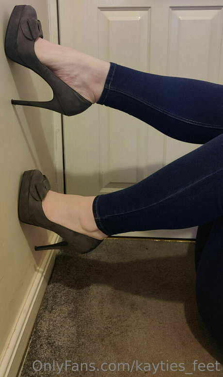 female popular onlyfans porn image