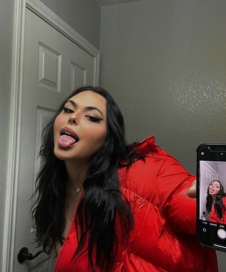 Julitka high quality pornstar images