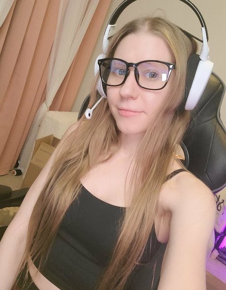 asian shemale onlyfans hot naked pic