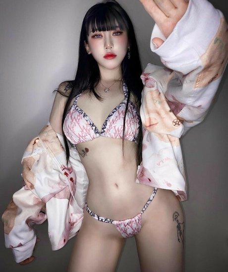 Naughty Rabbit nude actress pics