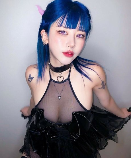 Naughty Rabbit art actress photos