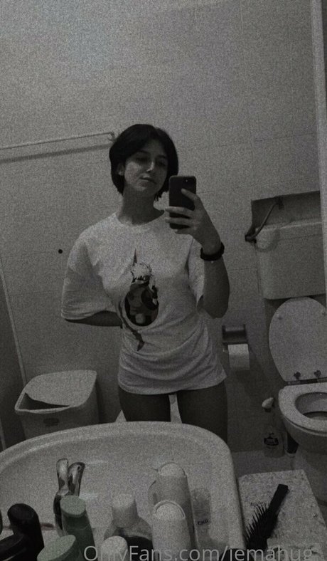 jemahug_ adult model photo