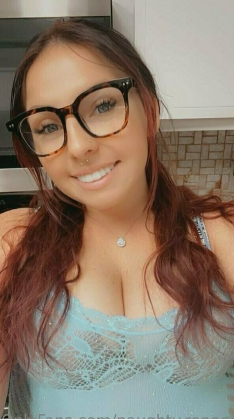 naughty reneee naked actress archive