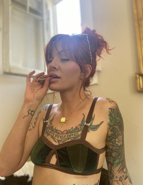 thedannygoldexperience model beautiful picture