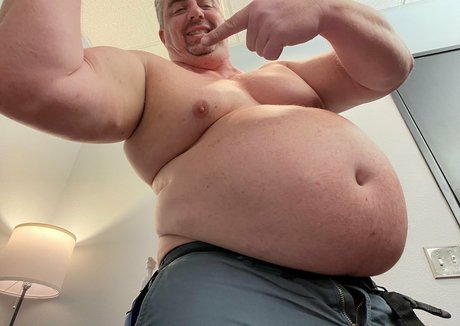 outihulk pornstar adult photo