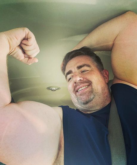 outihulk art model photos