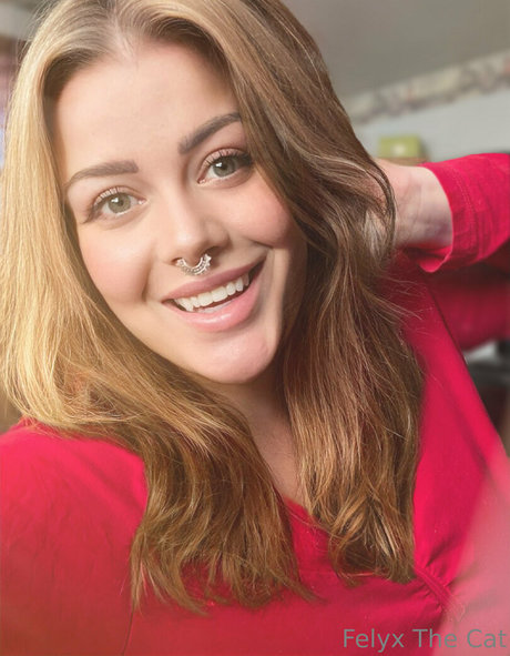 big tits riding onlyfans hot pictures