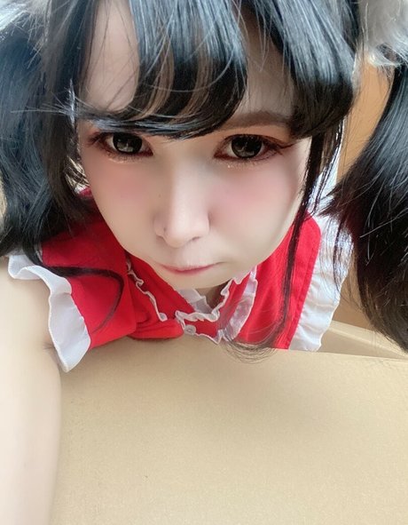 Joyce Poring star free pics