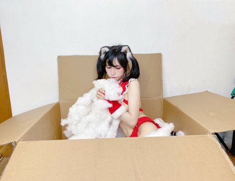 Joyce Poring nude actress pic