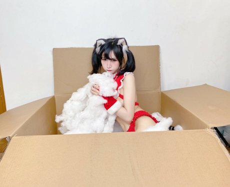 Joyce Poring high quality model pics