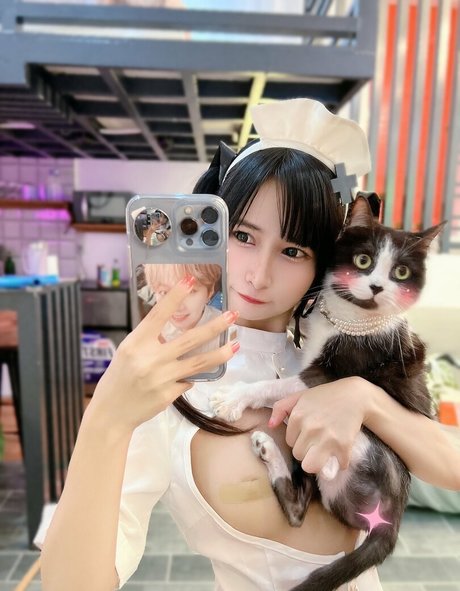 Joyce Poring star high quality img