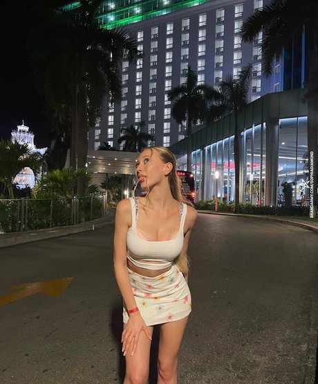 sophia ilysm star art images