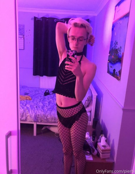 pierbi sexy actress pics