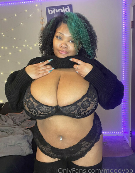 moodybb best model pictures