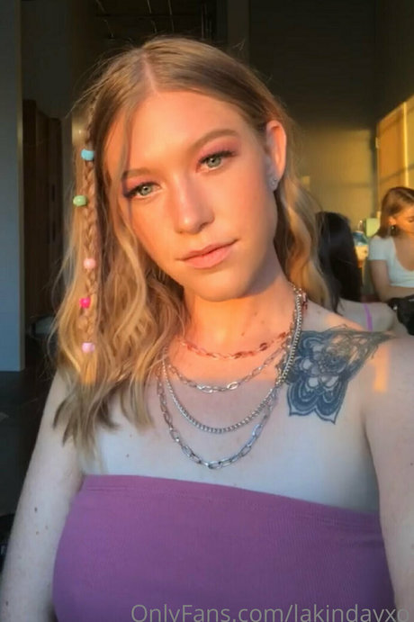 LakinDayXO nudes star archive