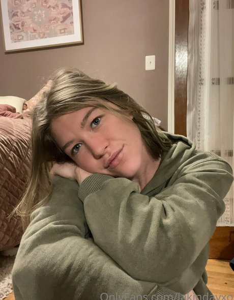 LakinDayXO star sexy picture