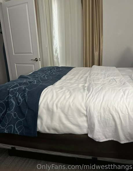 midwestthangs erotic model galleries