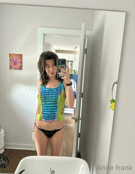 shemale fucks girl onlyfans pretty photos