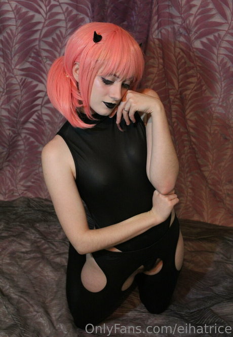 eihatrice sexy model img