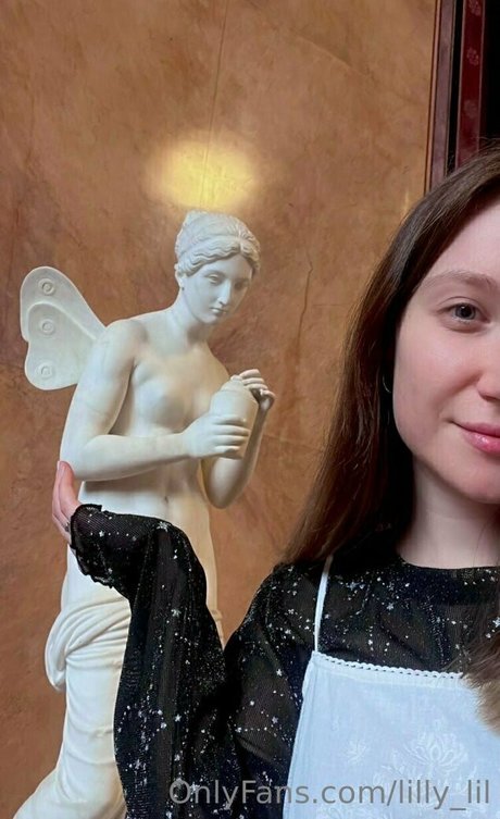 lilly lil erotic pornstar picture