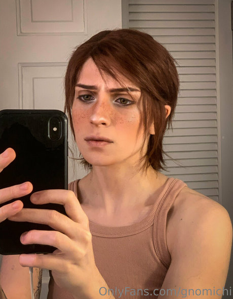 gnomichi star naked picture